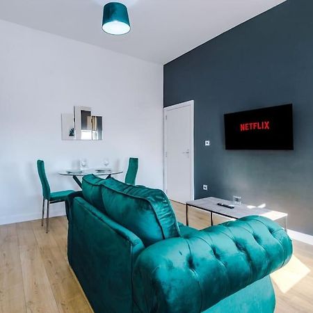 Stylish Apartment Located In The City Centre Of Liverpool Eksteriør billede