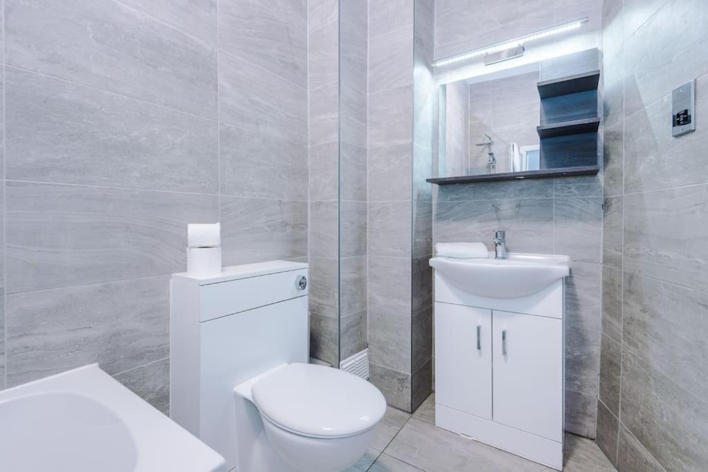 Stylish Apartment Located In The City Centre Of Liverpool Eksteriør billede