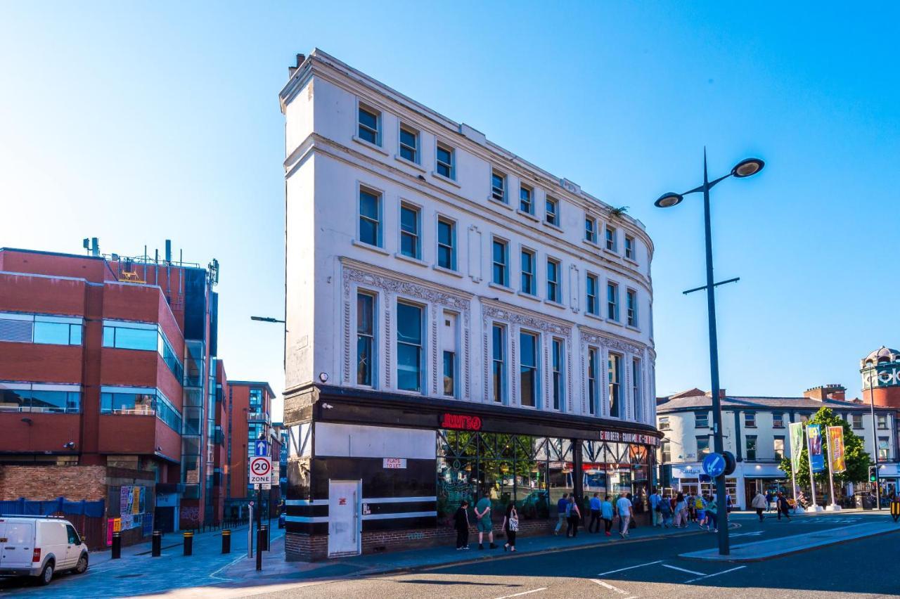 Stylish Apartment Located In The City Centre Of Liverpool Eksteriør billede